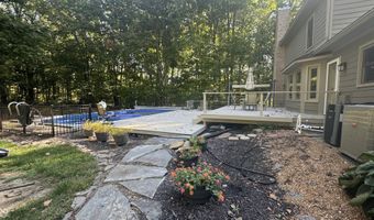 5681 Springhollow Ct, Avon, IN 46123