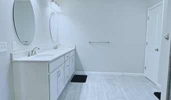 25 Damato Way, Agawam, MA 01001