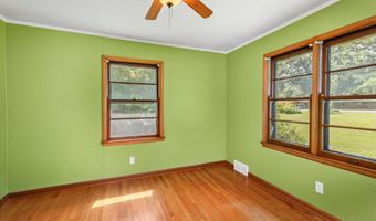 2619 Meadow Glen Rd, Ames, IA 50014