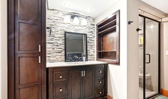 331 W 8th St, Alma, KS 66401