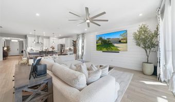 5435 SILVER SUN Dr, Apollo Beach, FL 33572