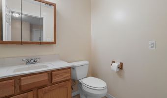 1331 Dunbar Ave, Bay St. Louis, MS 39520