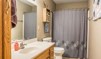 116 W Chicory Dr, Brandon, SD 57005