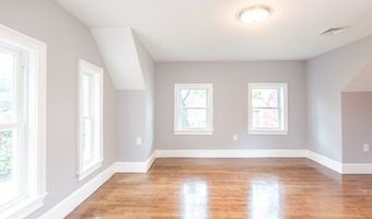 7 Lorenzo St, Boston, MA 02122