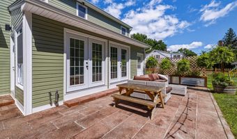 37 Cawley St, Bristol, CT 06010