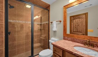 241 The Glens Blvd, Banner Elk, NC 28604
