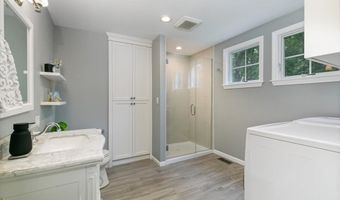 19 Off Webster St, Andover, MA 01810