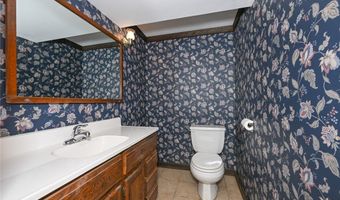 1423 Shanabrook Dr, Akron, OH 44313