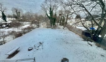 622 Broadway, Amityville, NY 11701