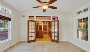 2410 State Ave, Ames, IA 50014