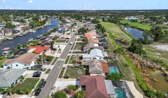 744 FLAMINGO Dr, Apollo Beach, FL 33572