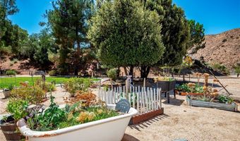 32201 Joaquin Dr, Acton, CA 93510