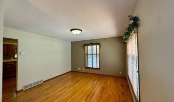 1005 3rd St, Britton, SD 57430