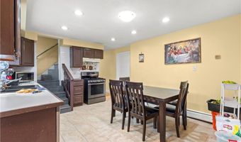 22 Whipple Ave, North Providence, RI 02911
