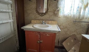 2601 Jackson St, Anderson, IN 46016