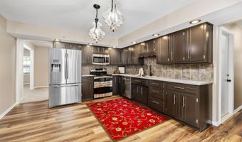 415 Duryea Dr, Auburn, IN 46706