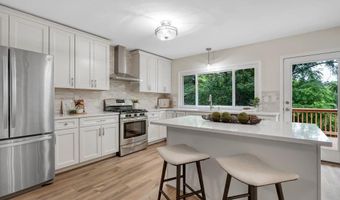1254 Jade Wind Cir, Ballwin, MO 63011