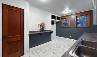 616 N 4th St, Arkansas City, KS 67005