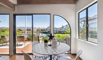 3127 MARINA Dr, Alameda, CA 94501