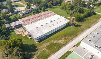 909 C St, Barling, AR 72923