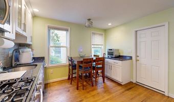 14 Bayard St, Boston, MA 02134
