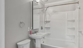 1 Winston Pl, Albany, NY 12205