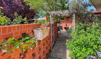 1208 Bryan Cir, Carlsbad, NM 88220
