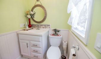 989 McCabe Ave NE, Ada, MI 49301