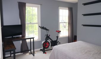 1900 Waverly Ln, Algonquin, IL 60102