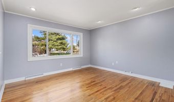 521 MONTCLAIR Dr, Cheyenne, WY 82009