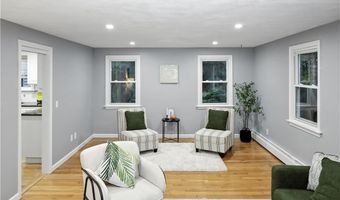 123 Stone Gate Dr, North Kingstown, RI 02852