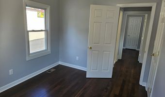 251 Main St, Middletown, NJ 07748