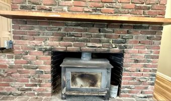 54 Pine Ledge Rd, Bangor, ME 04401