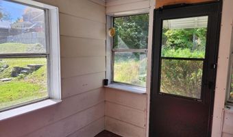 536 Old Glen Ave, Berlin, NH 03570