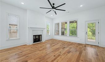 5102 SW Stanford Ct, Bentonville, AR 72713