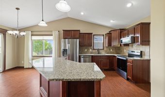 620 28th St SE, Altoona, IA 50009
