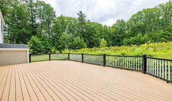 146 Old Sandown Rd, Chester, NH 03036