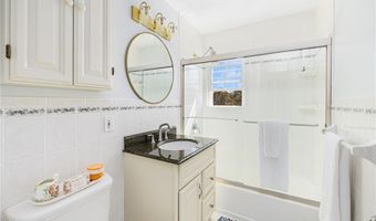 37 Bullocks Point Ave 3C, East Providence, RI 02915