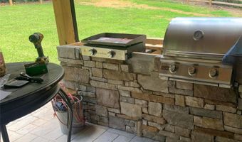 514 Crestview Dr, Albemarle, NC 28001