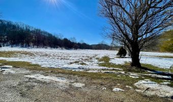 6033 Siemon Rd, Batesville, IN 47006