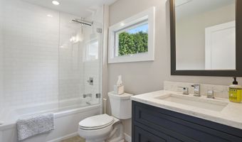 28 Alan Rd, Danbury, CT 06810