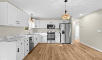 96 Hill St, Austin, IN 47102