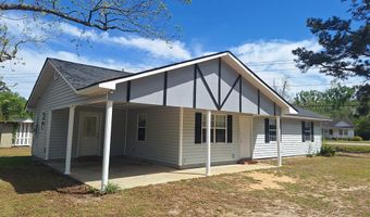 37 Faison St, Baxley, GA 31513