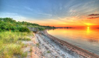 21 Drake Dr, Bayville, NJ 08721
