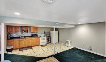 24 Venus Ave, Burlington, VT 05408