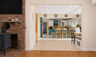 400 Third Beach Rd, Middletown, RI 02842