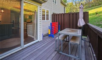 675 Village Green Blvd E, Adams Twp., PA 16046