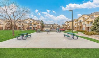 5726 N Genoa Way 301, Aurora, CO 80019