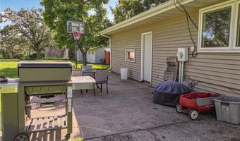 1007 Ruby St NW, Alexandria, MN 56308