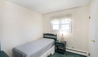 49 Lee Ave, Albertson, NY 11507